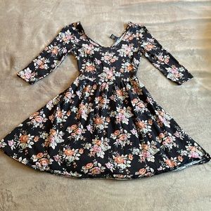 Small floral long sleeve forever 21 dress
